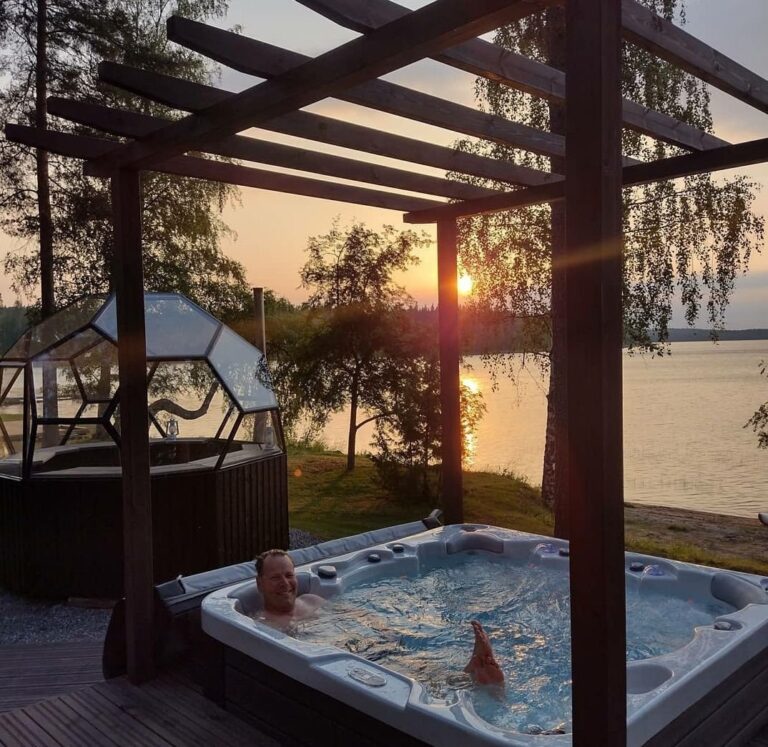 hot tub sun set