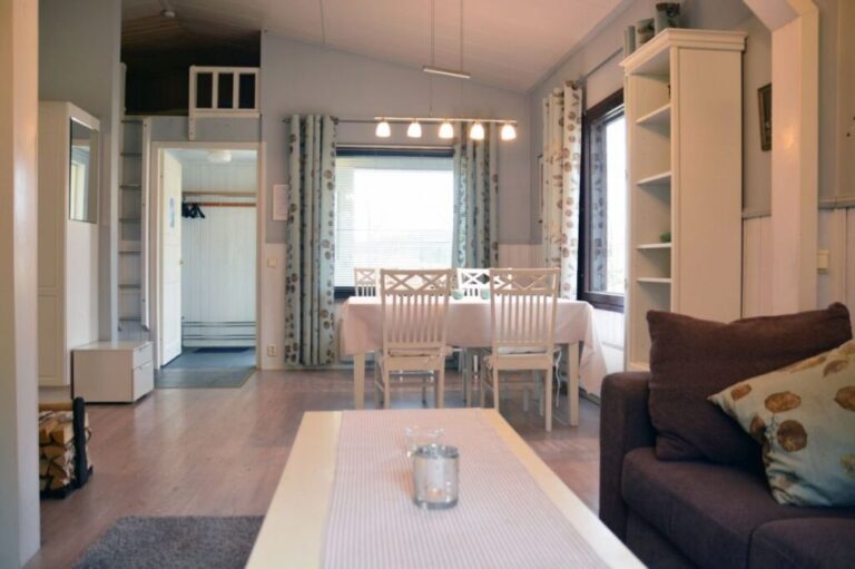 Aurora Cabin for 2+2 persons living room and kitchen table