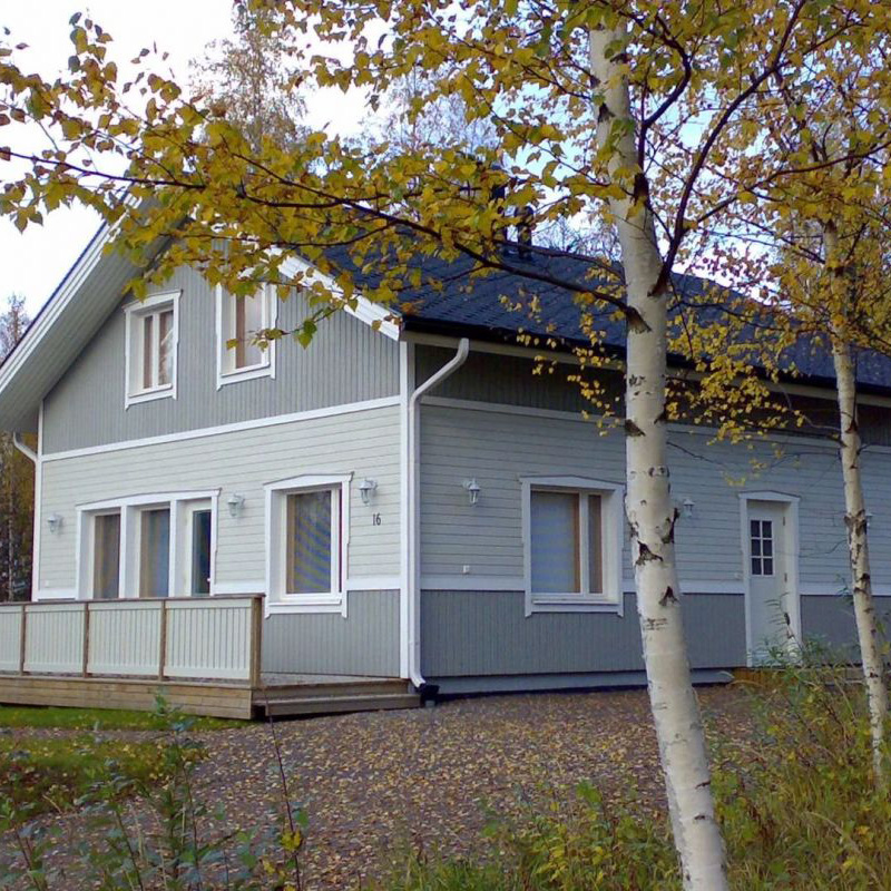 Cabin Iso-Aurora from outside